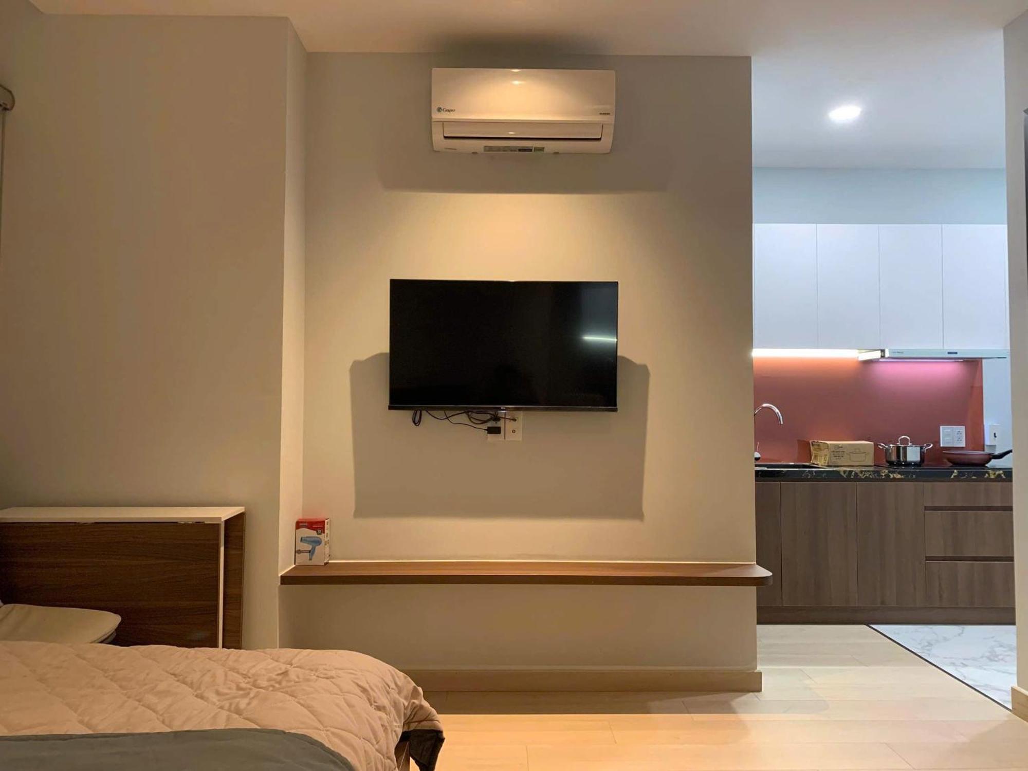 Luxmo * TP. Hồ Chí Minh